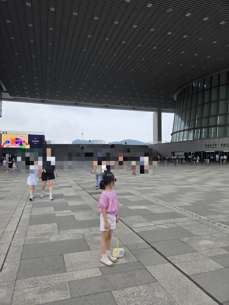 national museum of korea entrance